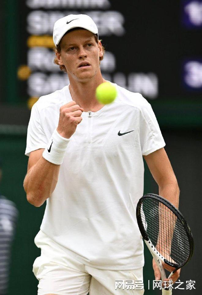 体育梅西第七次斩获金球奖 莱万当选年度最佳前锋